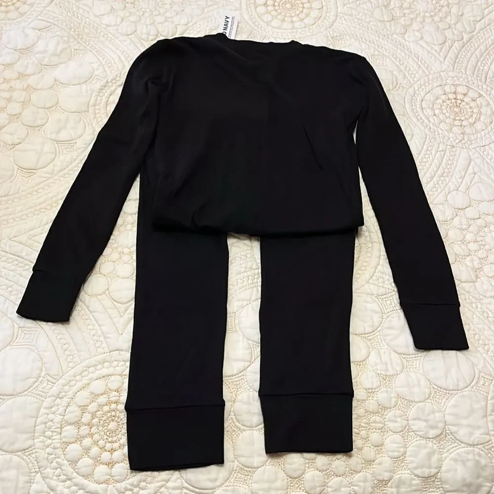 NWT Old Navy glow in the dark skeleton onesie pajamas size large